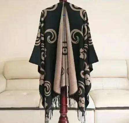 Cape with curls design CAMEL