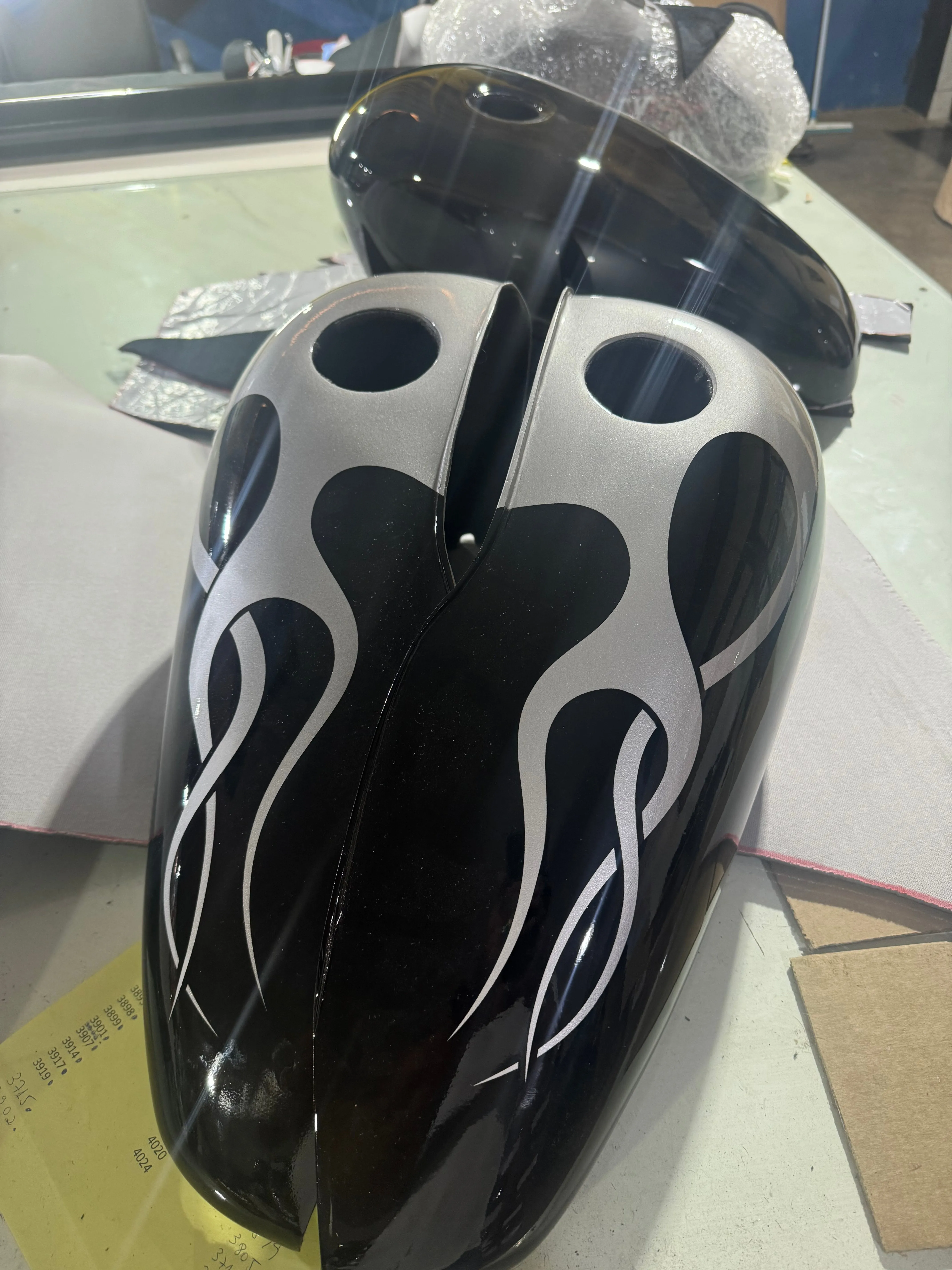 EREZHABI SILVER FLAMES - Iron