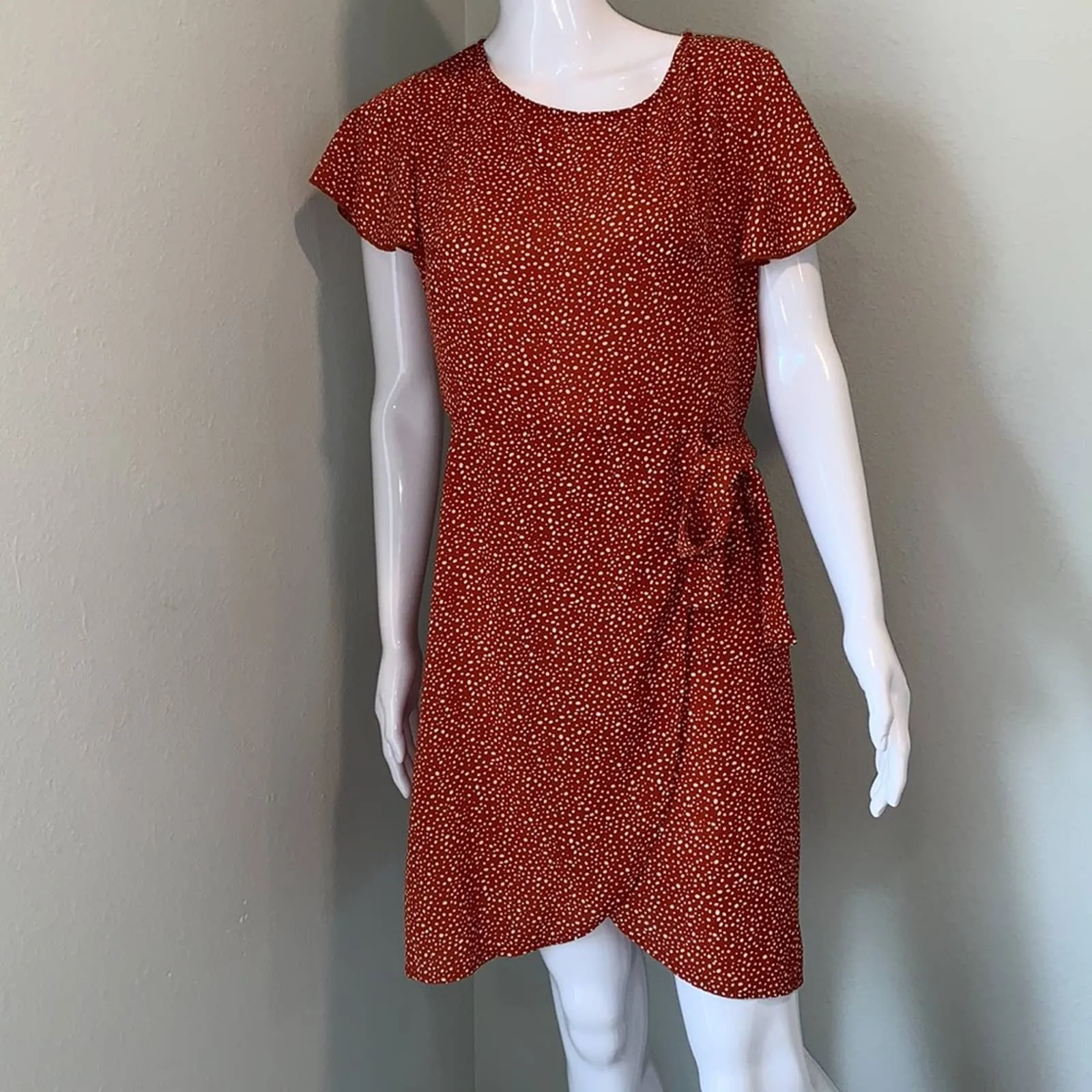 Medium Shein NWOT Orange & White Polka Dot Short Sleeve Wrap Dress