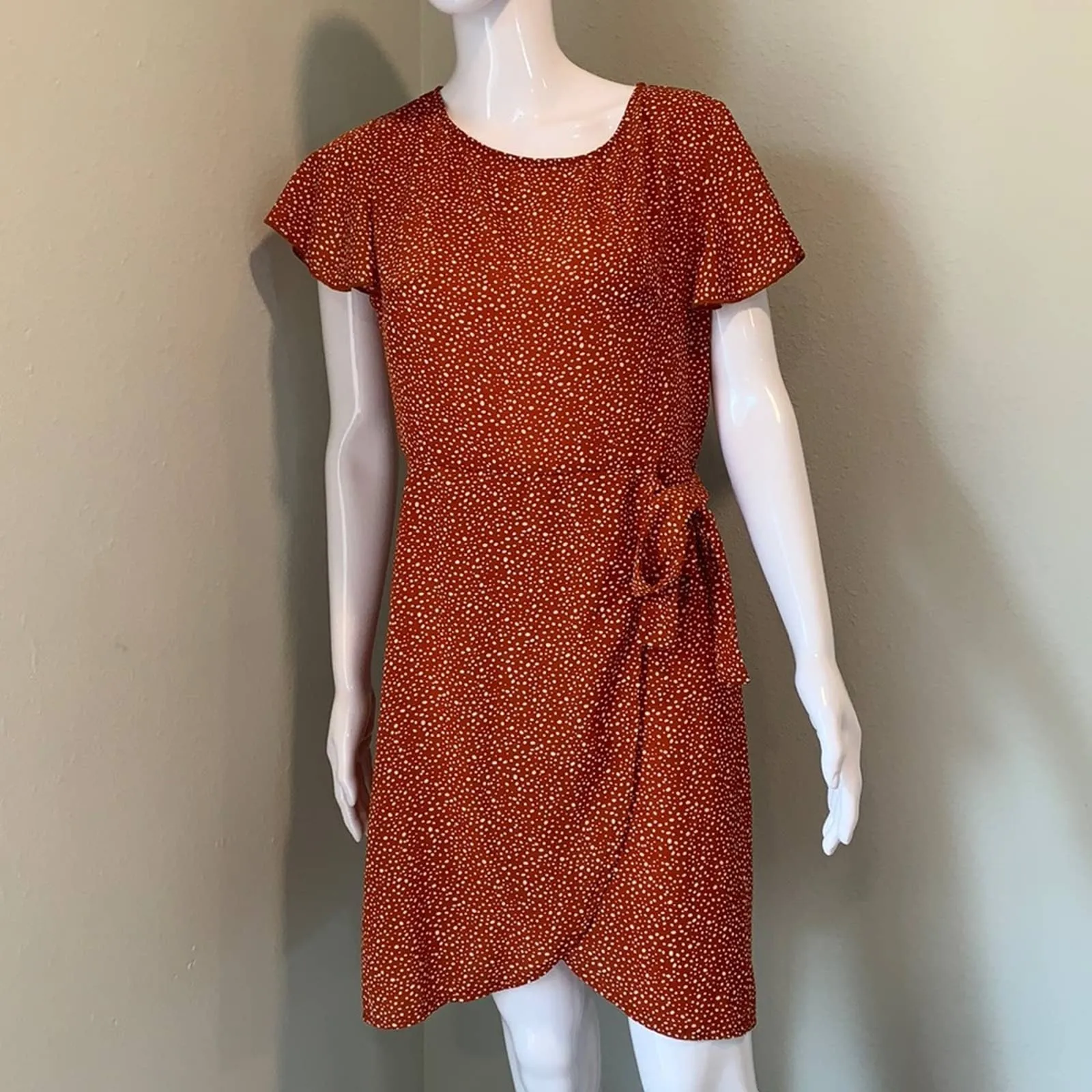 Medium Shein NWOT Orange & White Polka Dot Short Sleeve Wrap Dress