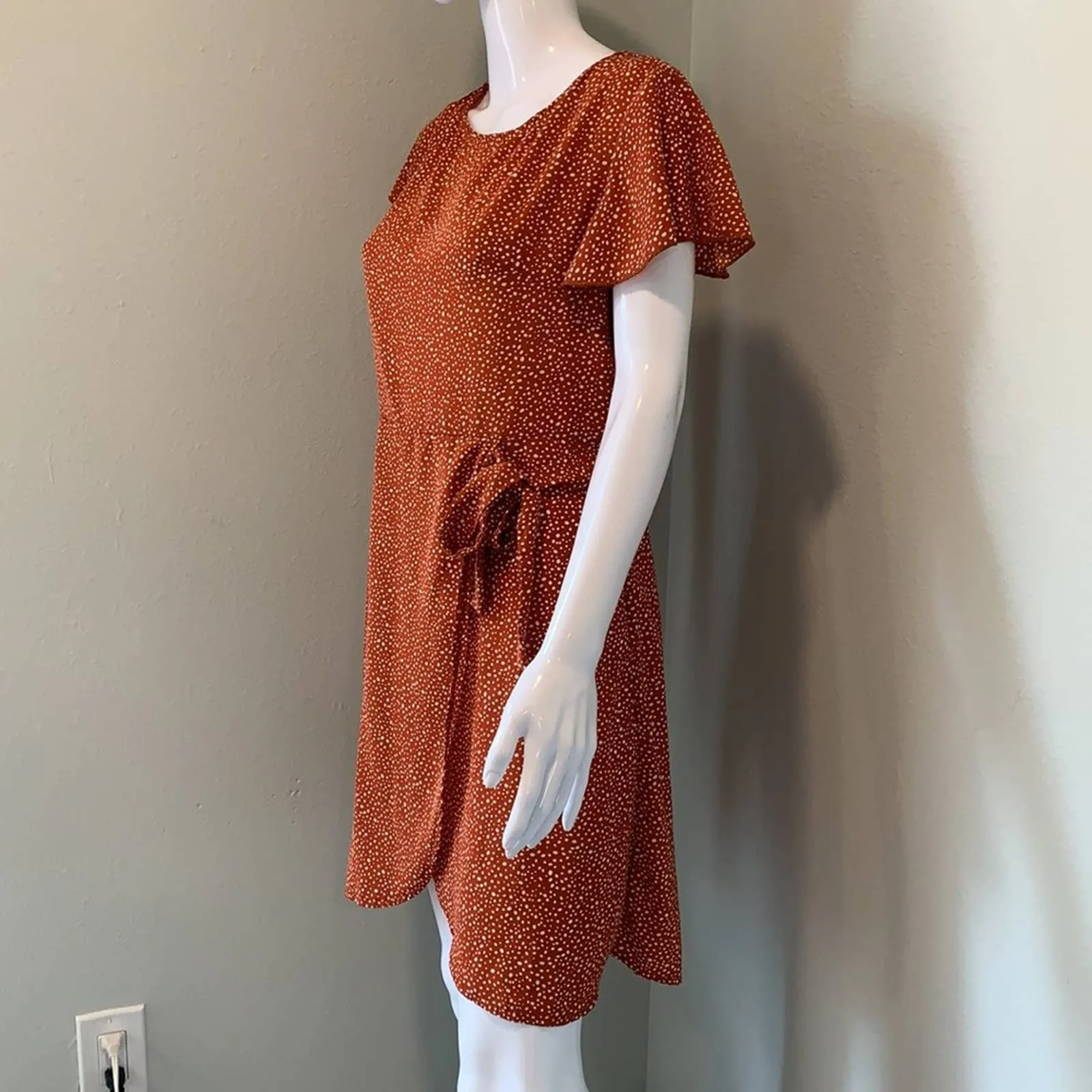 Medium Shein NWOT Orange & White Polka Dot Short Sleeve Wrap Dress