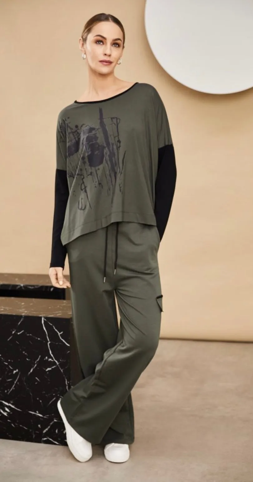 Print Contrast Top Green