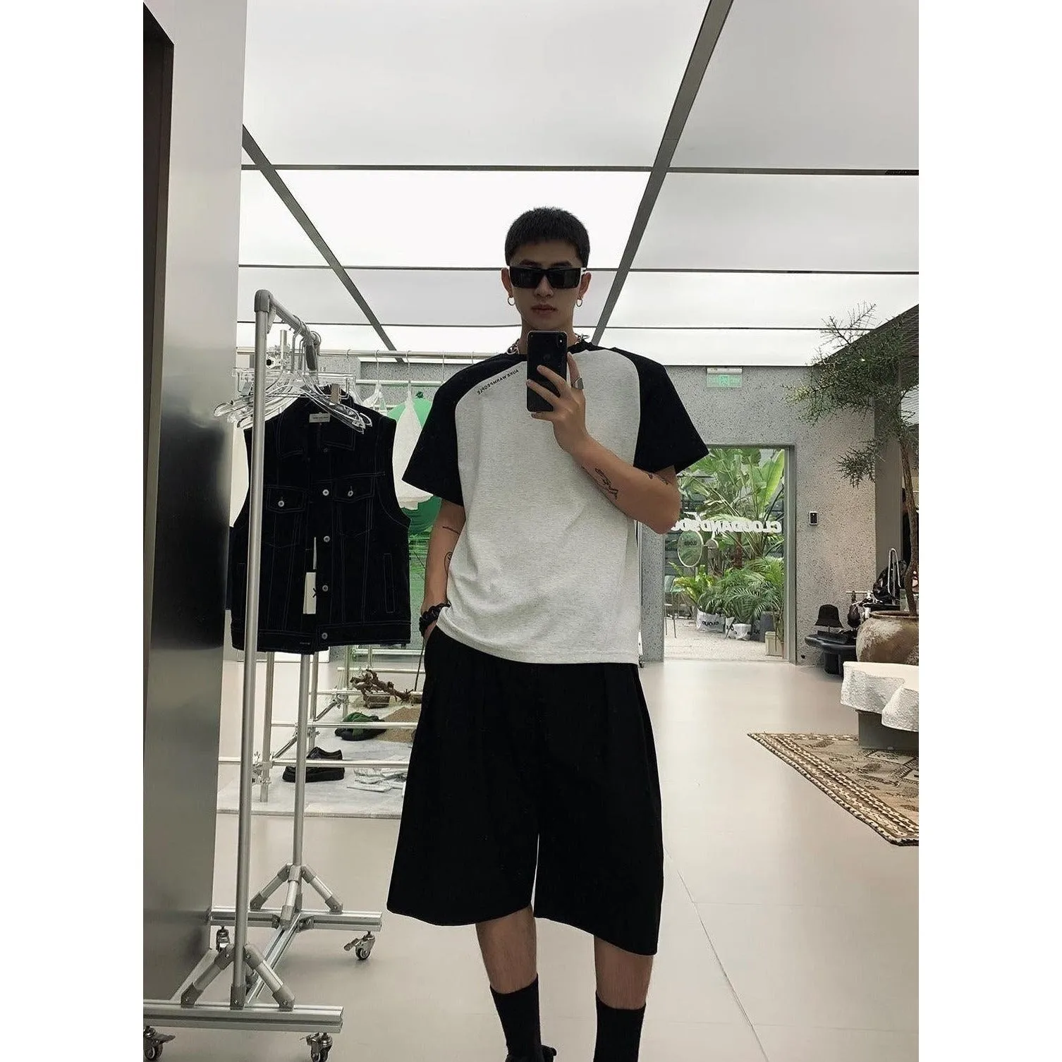 Woo Abstract Contrast Shoulder T-Shirt