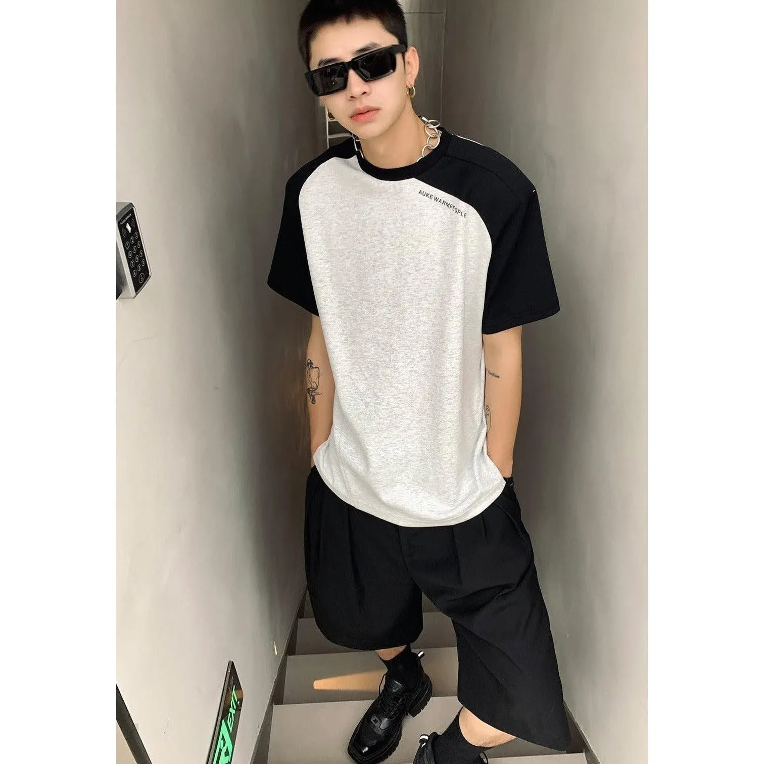 Woo Abstract Contrast Shoulder T-Shirt